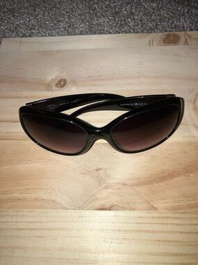 Oscar de la Renta Black Oversized Women's Sunglasses